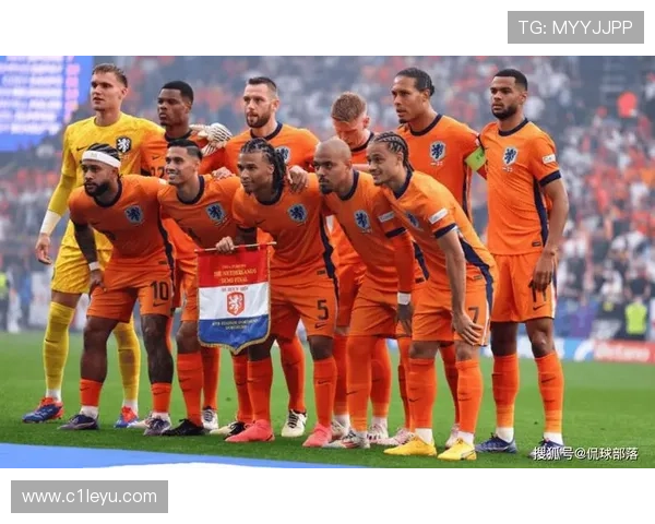 德佩领衔荷兰队首发预测,阵容调整剑指胜利 德佩领衔荷兰队首发预测,阵容调整剑指胜利
